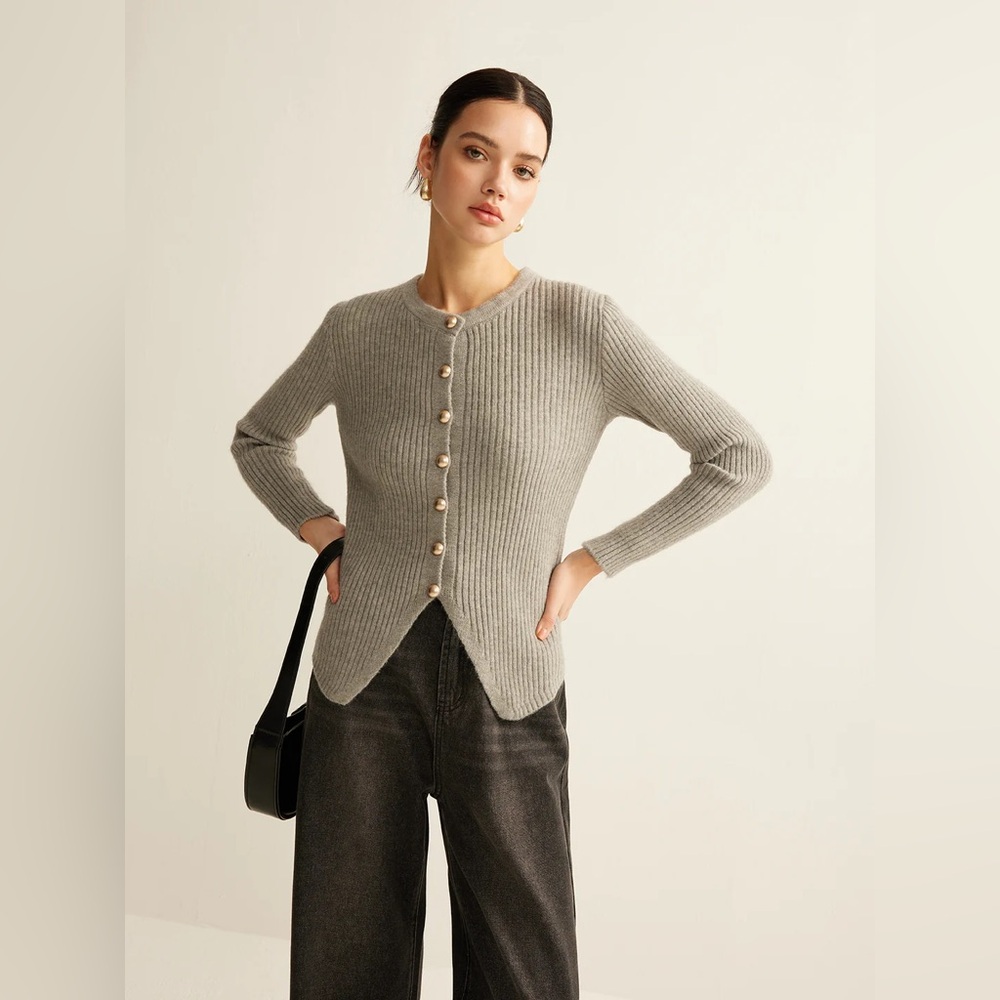 COMMENSE Button Down Split Cardigan - size XSmall - Picture 5 of 7
